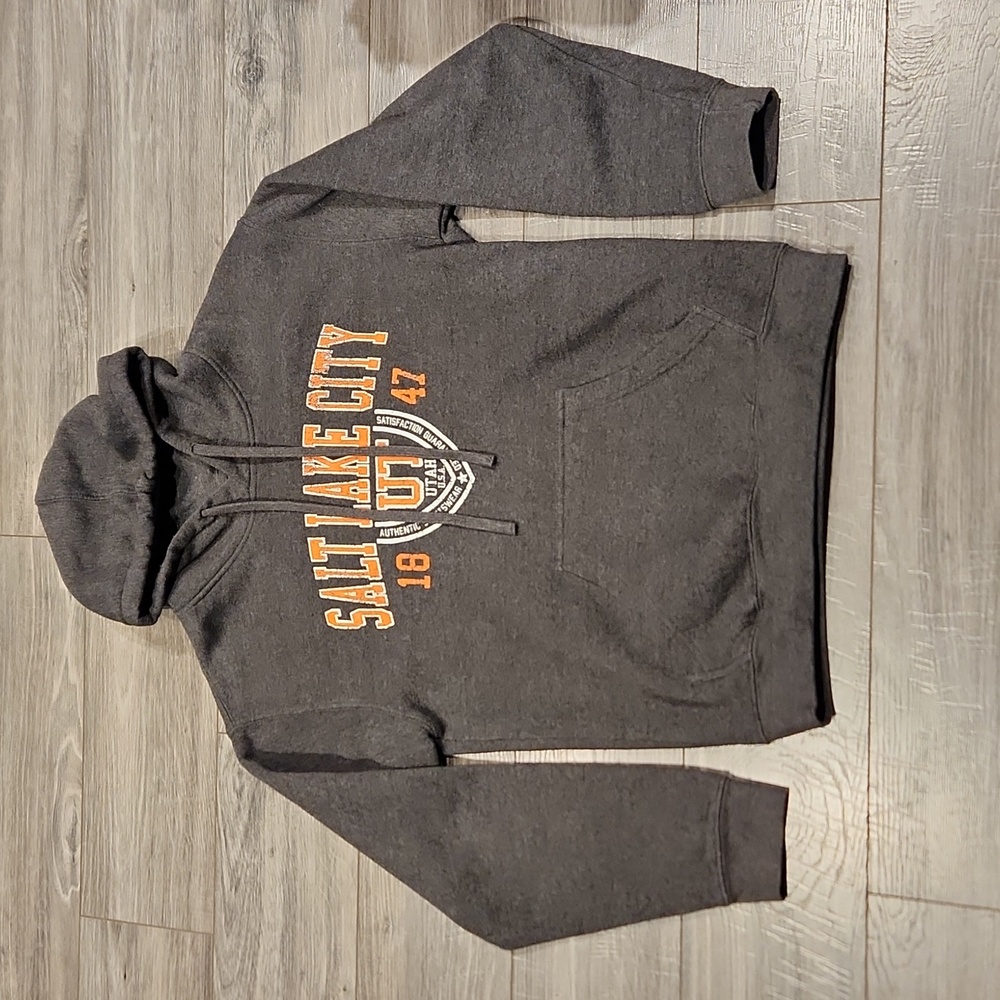 EUC Point Sportswear Salt Lake City Utah unisex sz M Sweatshirt w/hoodie & pouch